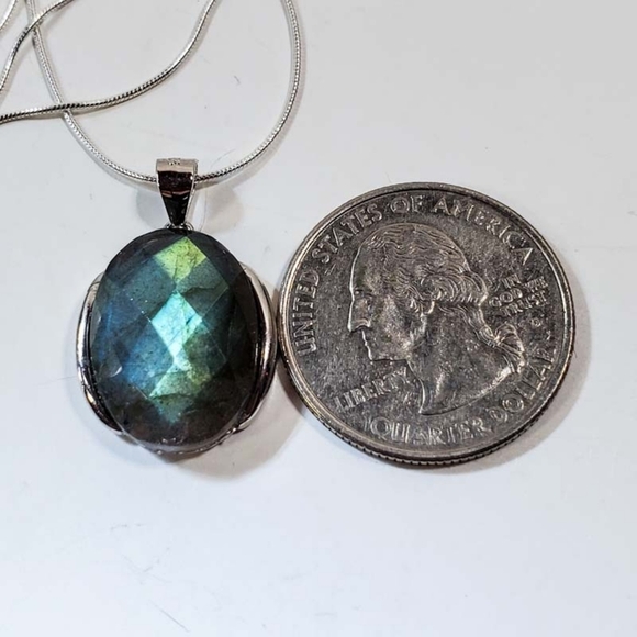 Artisan Faceted Labradorite & Silver Necklace - Picture 8 of 9